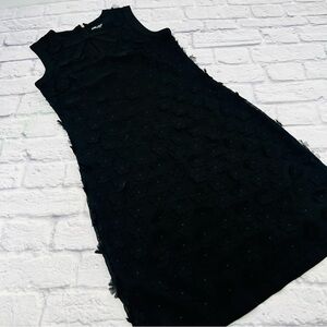 Karl Lagerfeld Black Flower Applique Dress Size 2 Sleeveless fitted Shift
